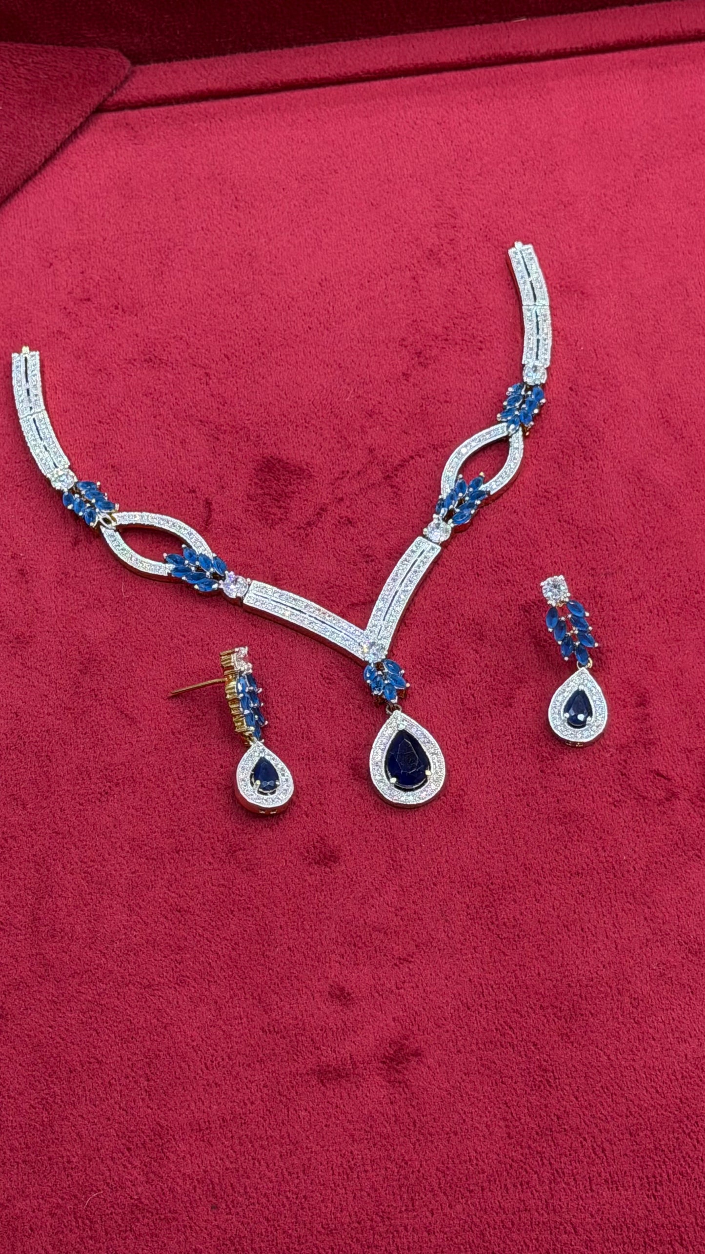 BLUE SAPHIRE ITALIAN SET