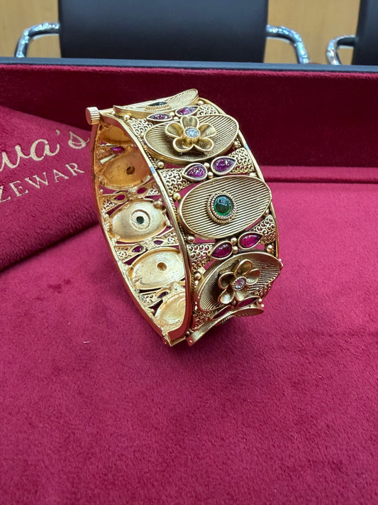 Karay Madrasi Kundhan