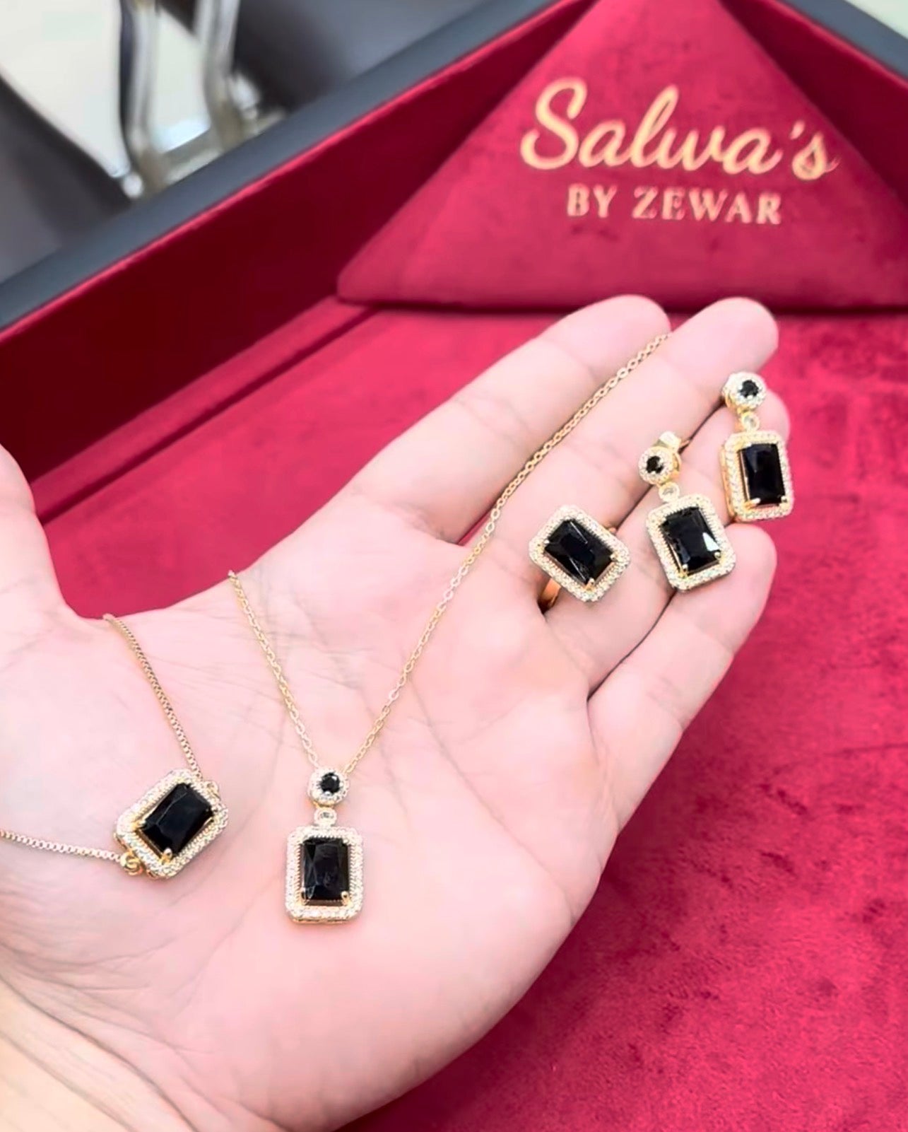 locket set italian black 003